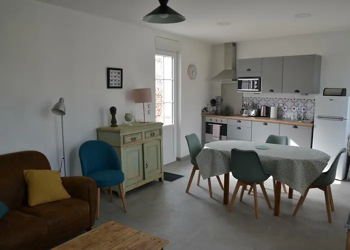 Le Cottage